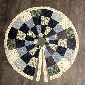 Patchwork Christmas Tree Skirt